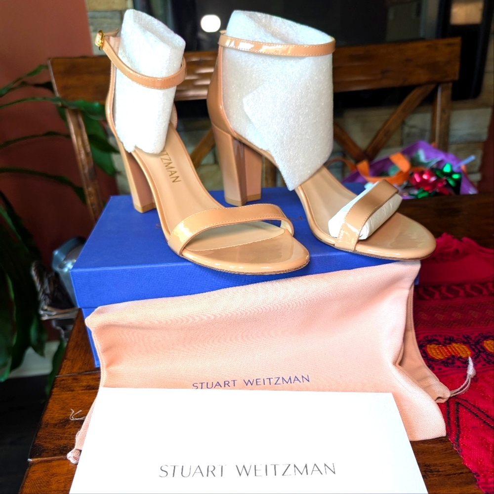 NWB Stuart Weitzman Nearlynude Sandal in Size 41.5